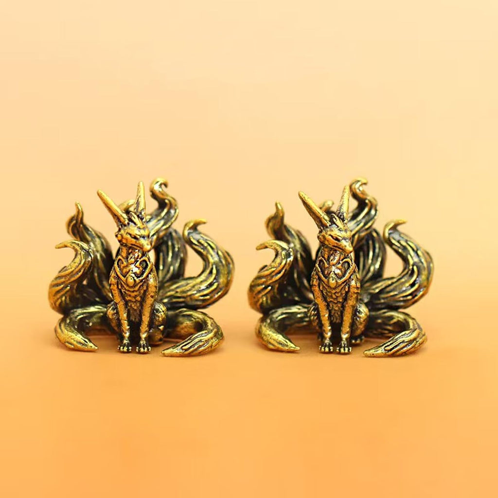 FormaHaven Brass Decorative Sculpture – Elegant Desktop Ornament