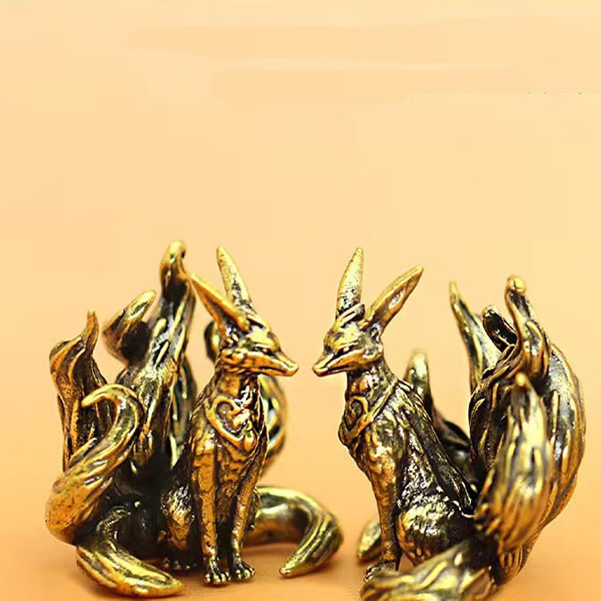 FormaHaven Brass Decorative Sculpture – Elegant Desktop Ornament